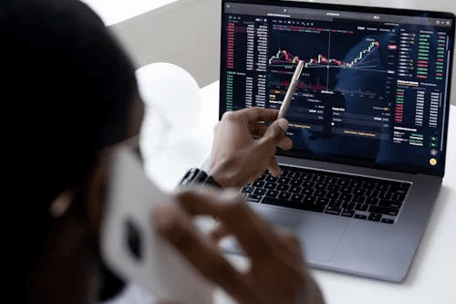 Velonex Arya communauté et soutien